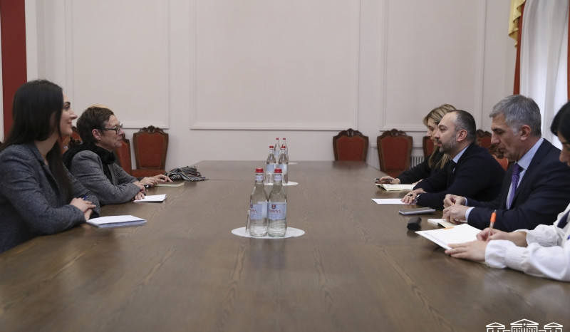 Էդուարդ Աղաջանյանը և Ֆրանսիայի դեսպանը քննարկել են տարածաշրջանային անվտանգությանն առնչվող հարցեր